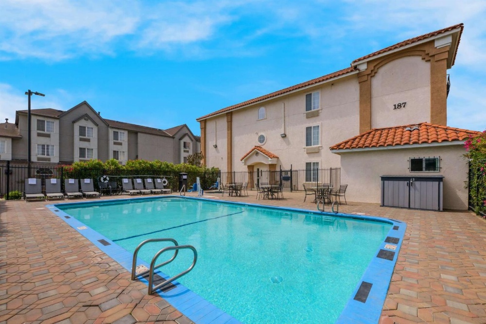  Best Western Salinas Valley Inn & Suites Main image